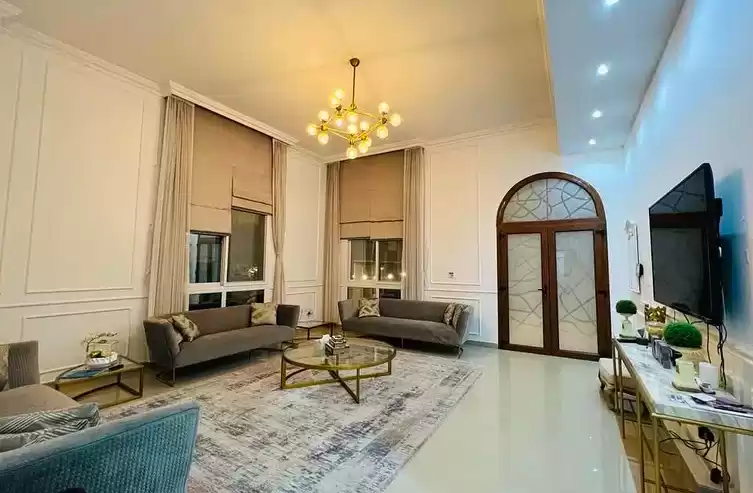 yerleşim Hazır Mülk 4 Yatak Odası F/F Müstakil Villa  kiralık içinde Dubai #38896 - 1  image 