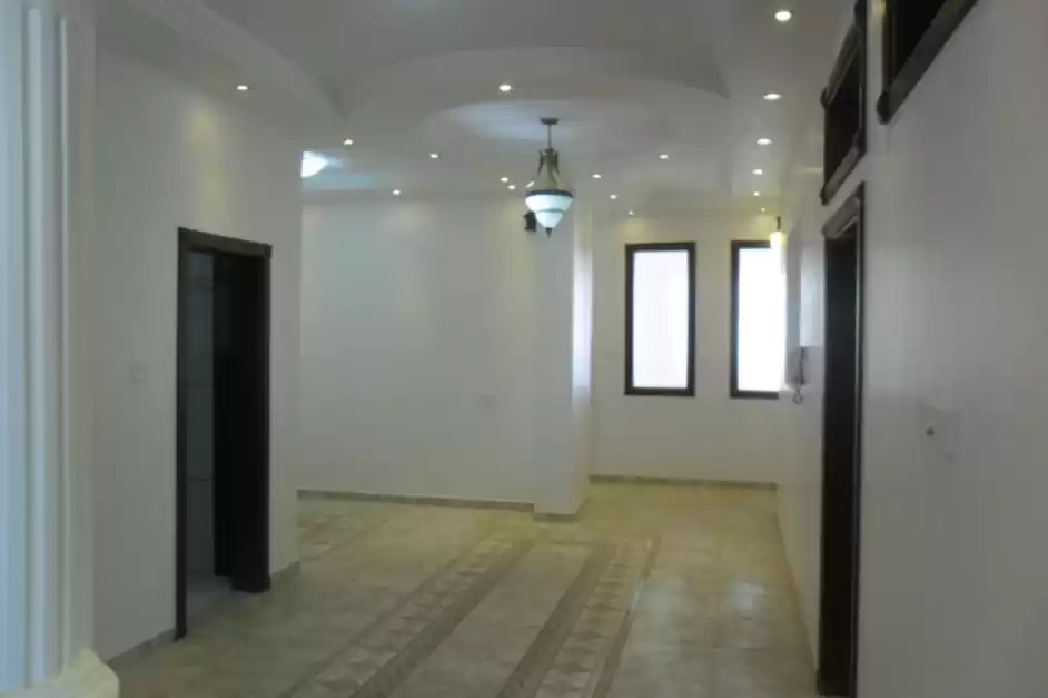 Résidentiel Propriété prête 2 chambres F / F Appartement  à vendre au Qena , Qena-Governorate #38947 - 1  image 