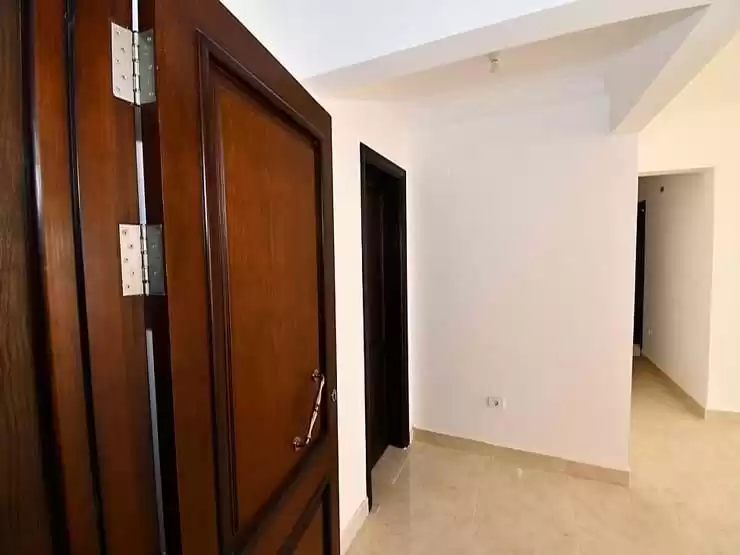 Wohn Klaar eigendom 2 Schlafzimmer U/F Wohnung  zu verkaufen in Alexandria-Gouvernement #39115 - 1  image 
