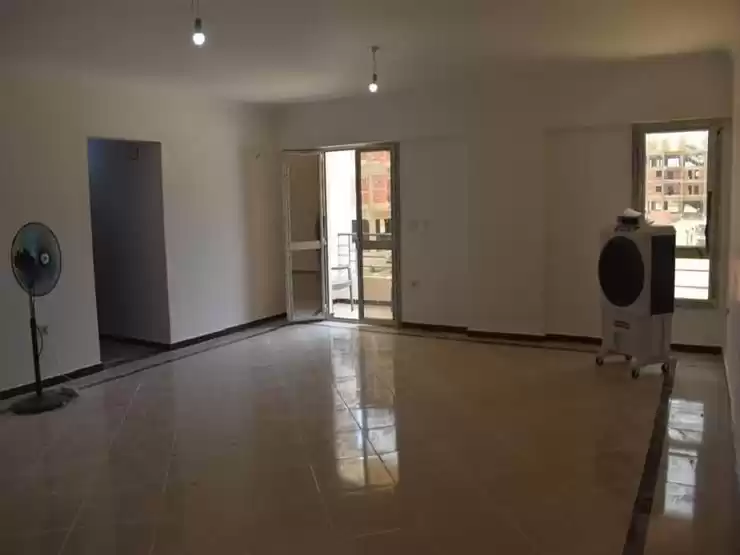 Residential Ready Property 2 Bedrooms S/F Apartment  for sale in Alexandria-Governorate #39117 - 1  image 