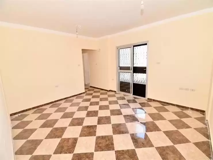 Residential Ready Property 2 Bedrooms U/F Apartment  for sale in Alexandria-Governorate #39120 - 1  image 