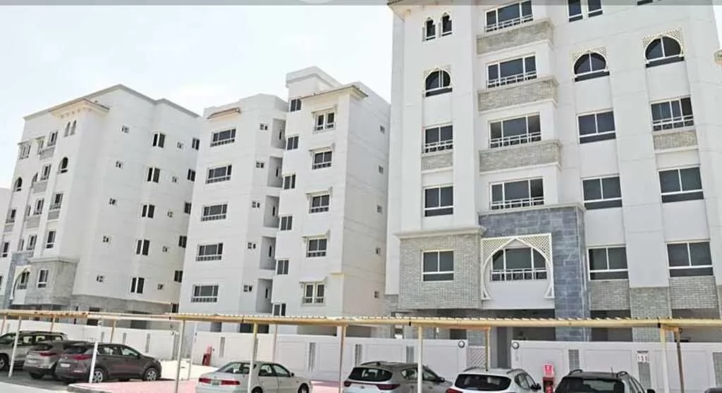 Résidentiel Propriété prête 3 chambres U / f Appartement  à vendre au Koweit #39174 - 1  image 