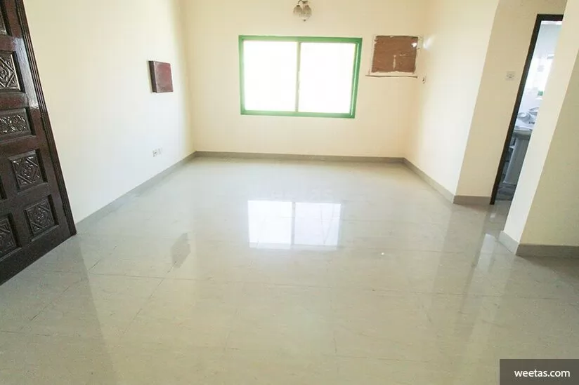 Residential Ready Property 2+maid Bedrooms U/F Apartment  for rent in Kuwait , Hawalli-Governorate #39330 - 1  image 