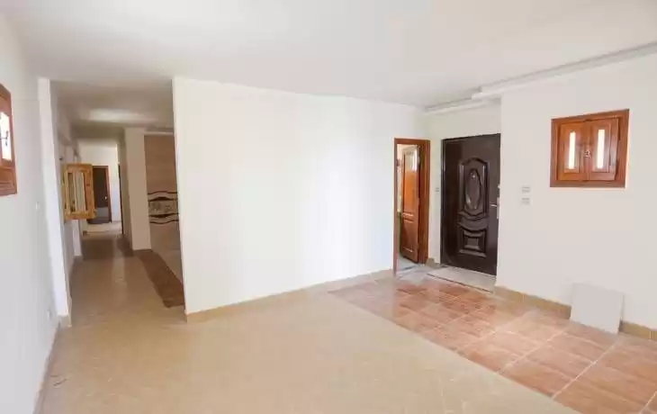 Residential Ready Property 2 Bedrooms S/F Apartment  for sale in Cairo , Cairo-Governorate #39628 - 1  image 