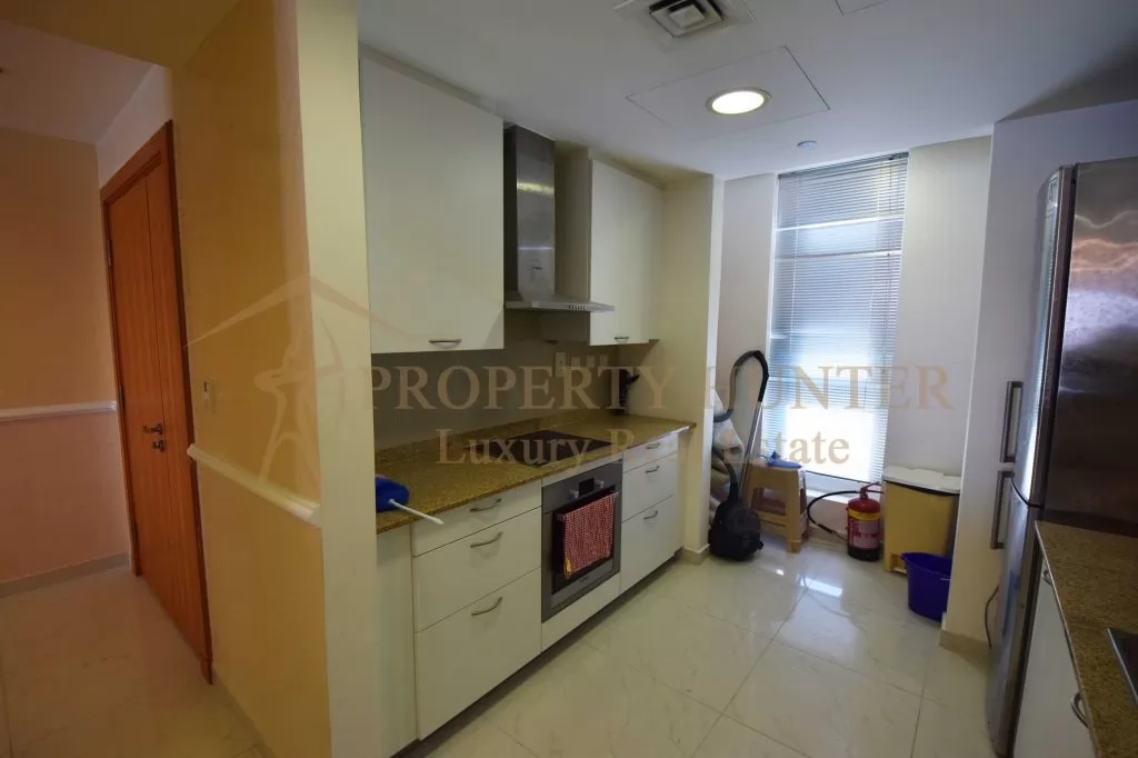 Residential Ready Property 2 Bedrooms S/F Apartment  for sale in Al Sadd , Doha #39939 - 4  image 