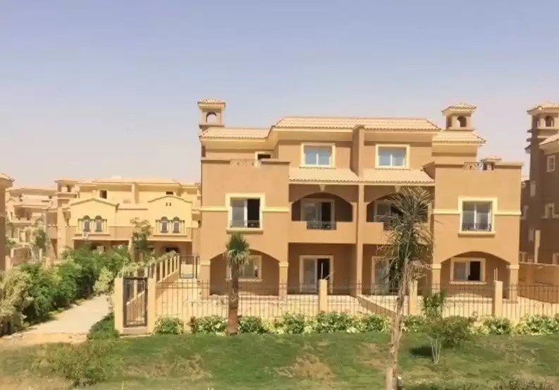Wohn Klaar eigendom 5 Schlafzimmer U/F Alleinstehende Villa  zu verkaufen in Kairo , Kairo-Gouvernement #42302 - 1  image 