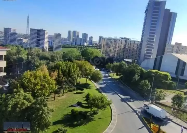 Жилой Готовая недвижимость 2 спальни Н/Ф Квартира  в аренду в Стамбул #42396 - 1  image 