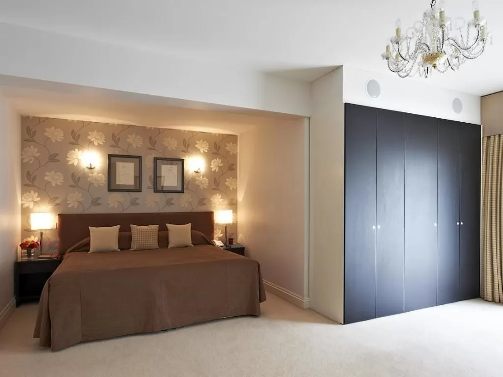 yerleşim Hazır Mülk 3 yatak odası U/F Çatı katı  satılık içinde Londra , Büyük-Londra , İngiltere #46023 - 1  image 
