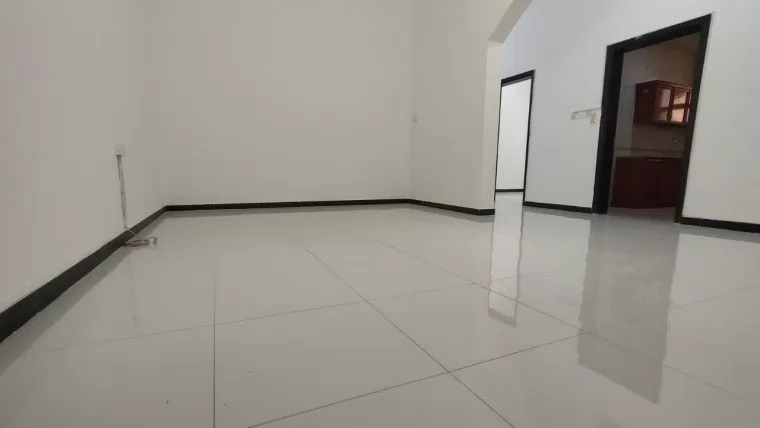 Residential Ready Property 1 Bedroom U/F Apartment  for rent in Dubai #46384 - 1  image 