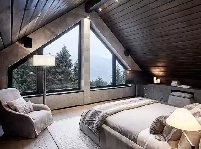 Residential Ready Property 3 Bedrooms S/F Chalet  for sale in London , Greater-London , England #46402 - 1  image 