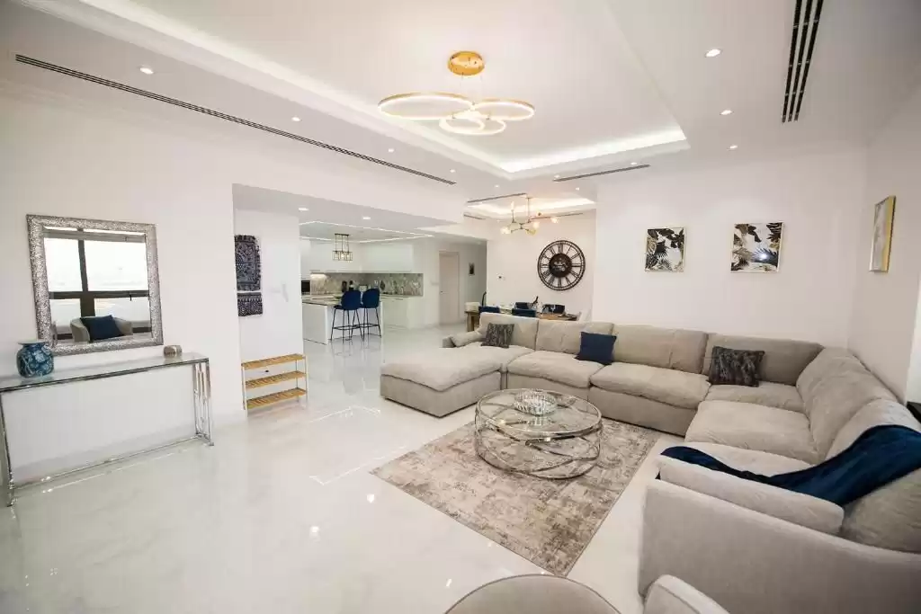 Residential Ready Property 2 Bedrooms F/F Apartment  for rent in Dubai #46510 - 1  image 