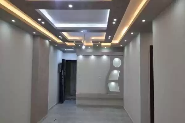 Mixed Use Ready Property 3 Bedrooms U/F Apartment  for sale in Baghdad Governorate #46596 - 1  image 
