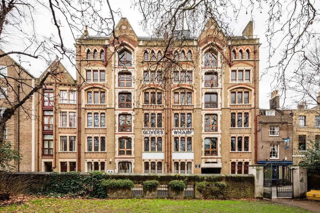 Résidentiel Propriété prête 7+ chambres U / f Imeuble  a louer au Londres , Grand-Londres , Angleterre #46672 - 1  image 