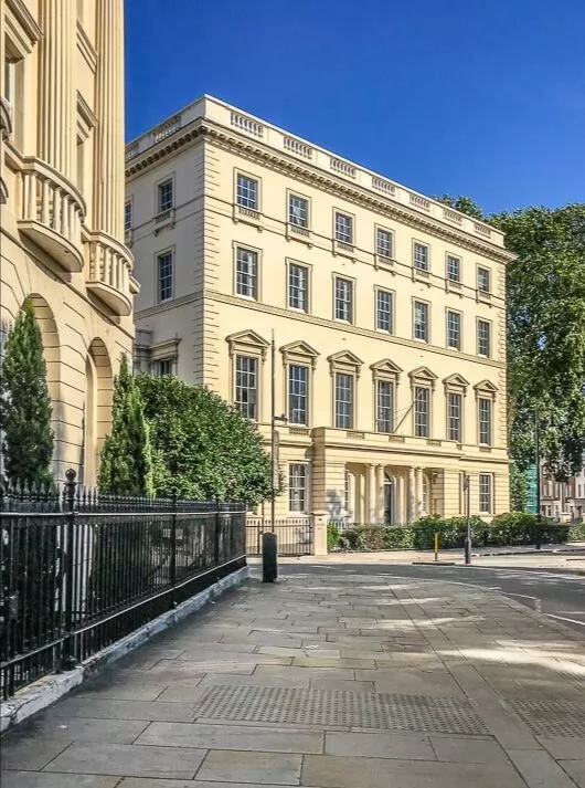 Résidentiel Propriété prête 7+ chambres U / f Imeuble  a louer au Londres , Grand-Londres , Angleterre #46680 - 1  image 