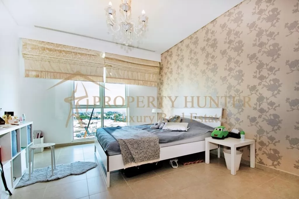 Residential Ready 2 Bedrooms S/F Apartment  for sale in The-Pearl-Qatar , Doha-Qatar #47095 - 8  image 
