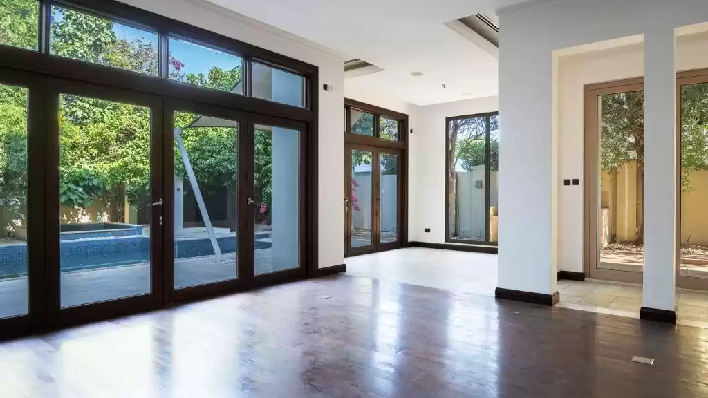 Résidentiel Propriété prête 2 chambres U / f Villa autonome  à vendre au Dubai #48774 - 1  image 