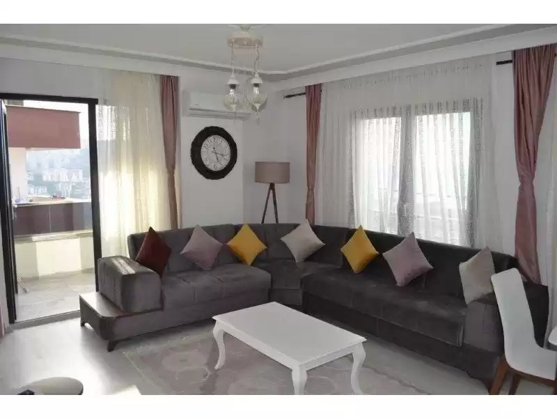 Wohn Klaar eigendom 2 Schlafzimmer U/F Wohnung  zu vermieten in Beirut #48820 - 1  image 