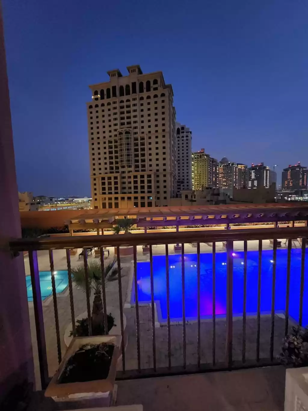 Жилой Готовая недвижимость 2+комнаты для горничных С/Ж Квартира  в аренду в Аль-Садд , Доха #48994 - 1  image 