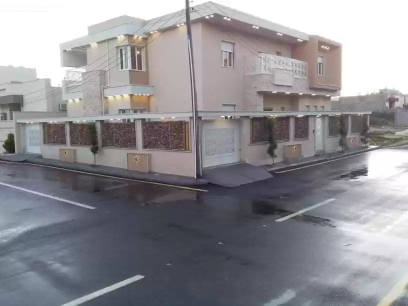 سكني عقار جاهز 5 غرف  غير مفروش دوبلكس  للبيع في محافظة بغداد #49331 - 1  صورة 