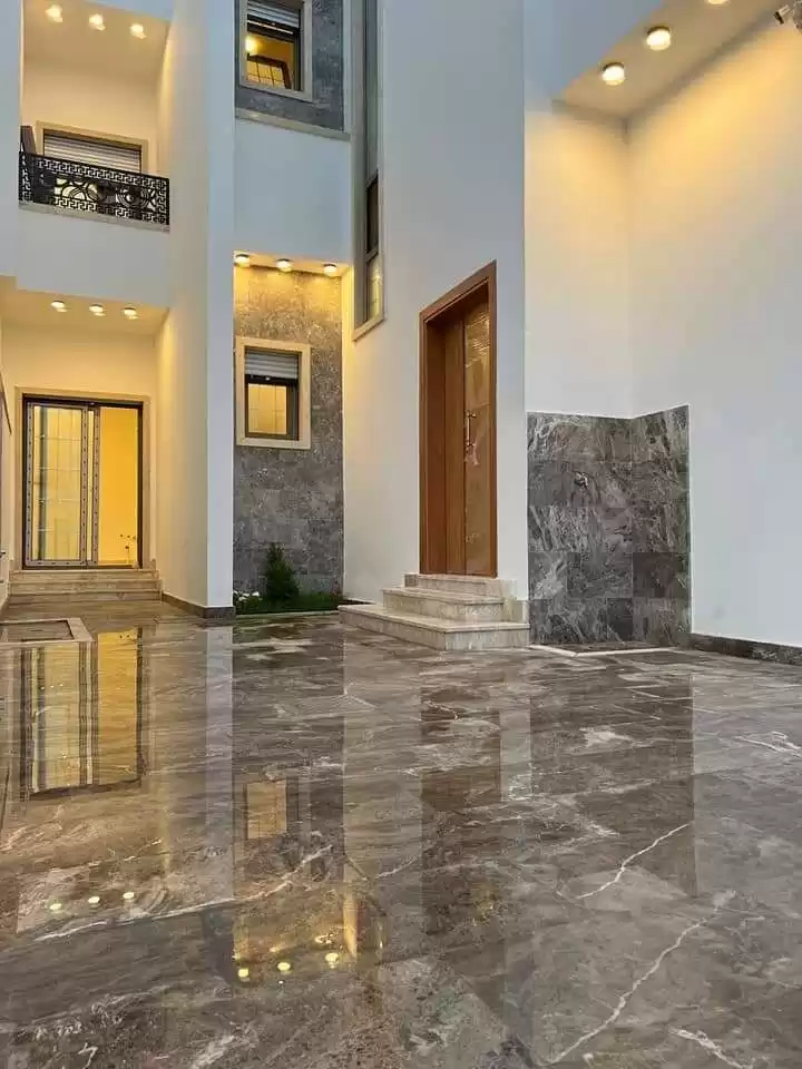 yerleşim Hazır Mülk 6 Yatak Odası S/F dubleks  satılık içinde Bağdat Valiliği #49596 - 1  image 