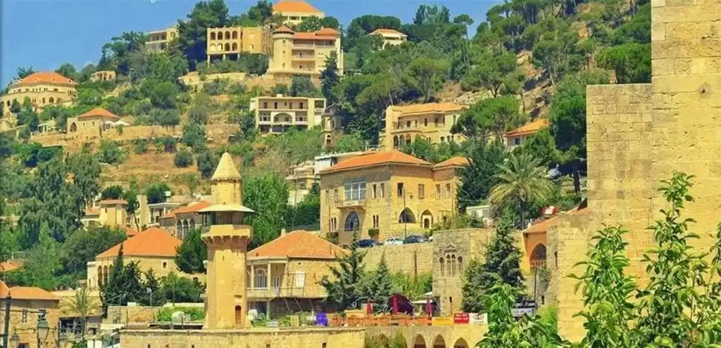 Résidentiel Propriété prête 4 + femme de chambre U / f Appartement  à vendre au Beyrouth #49700 - 1  image 