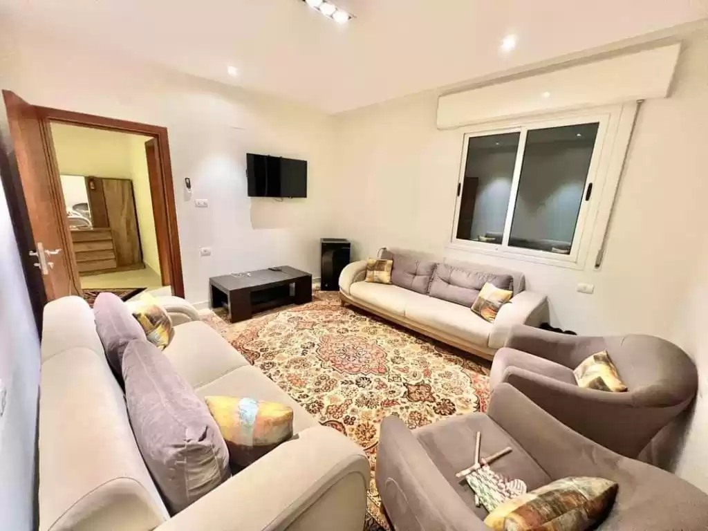 Wohn Klaar eigendom 2 + Magd Schlafzimmer F/F Wohnung  zu vermieten in Gouvernement Bagdad #49727 - 1  image 