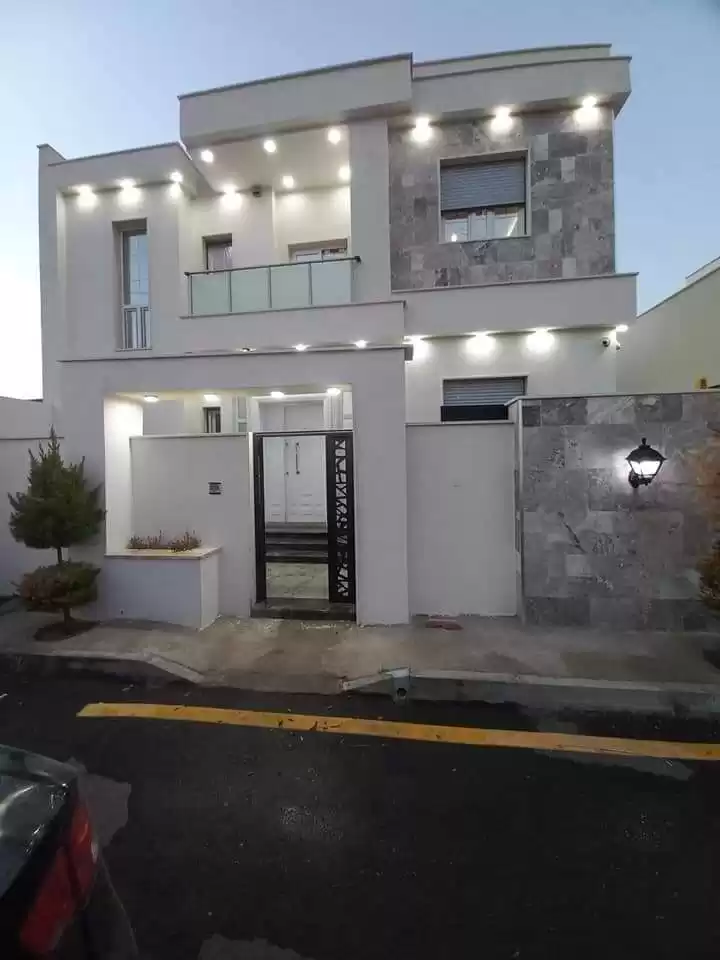 Residencial Listo Propiedad 4 + habitaciones de servicio S / F Dúplex  venta en Gobernación de Bagdad #49741 - 1  image 