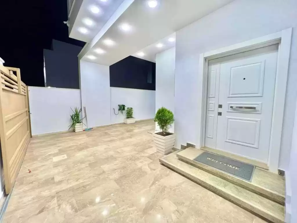 سكني عقار جاهز 3 + غرفة خادمة مفروش دوبلكس  للبيع في محافظة بغداد #49758 - 1  صورة 