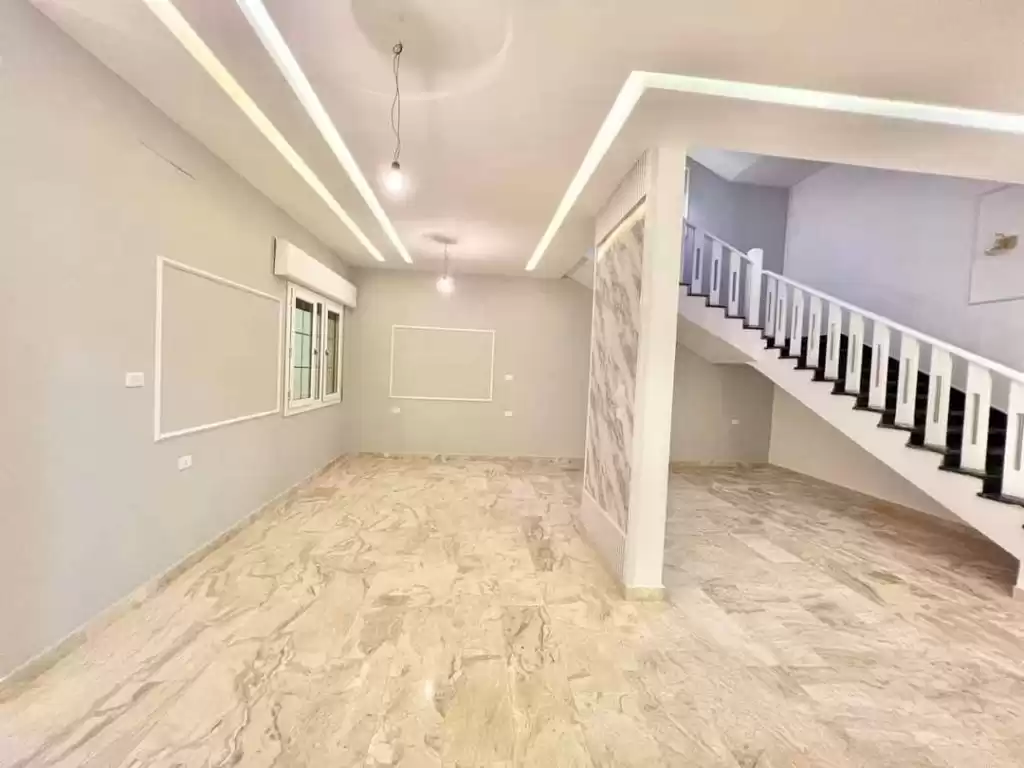 住宅 就绪物业 6+女仆卧室 U/F 独立别墅  出售 在 巴格达省 #49759 - 1  image 