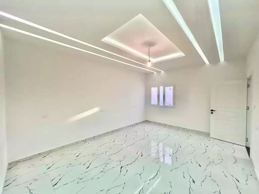 Residential Ready Property 2 Bedrooms U/F Apartment  for rent in Baghdad Governorate #49794 - 1  image 