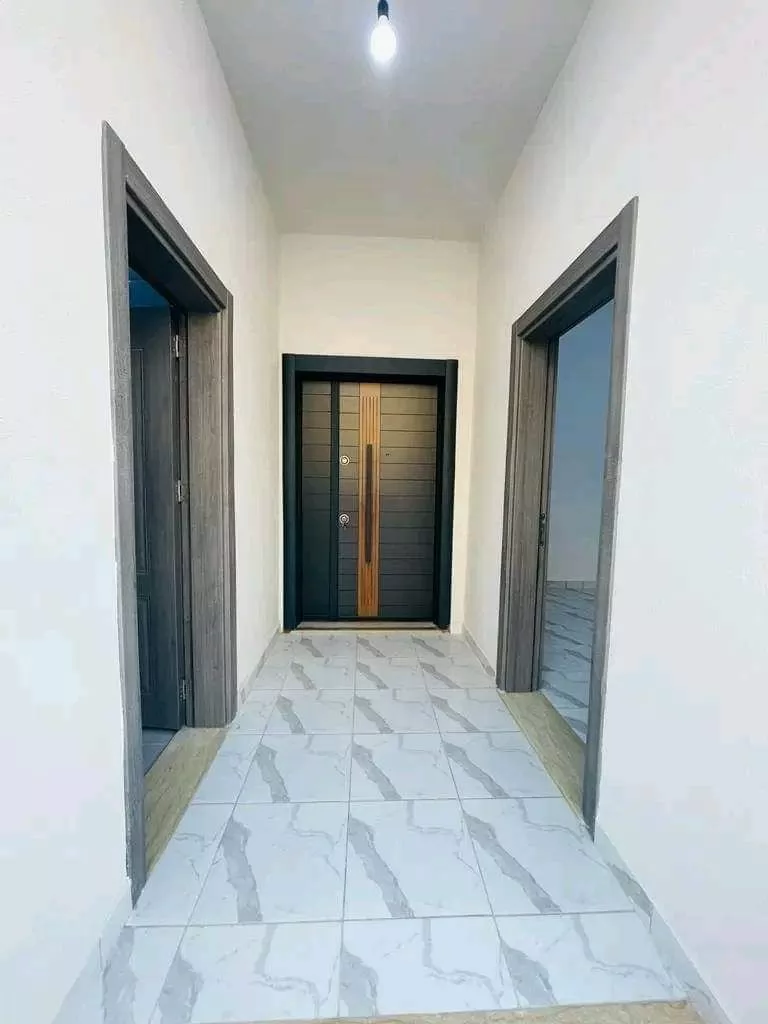 Residential Ready Property 3 Bedrooms U/F Apartment  for rent in Baghdad , Baghdad-Governorate #49808 - 1  image 