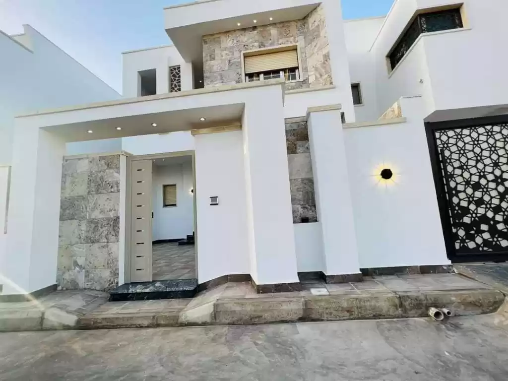 yerleşim Hazır Mülk 6 Yatak Odası U/F dubleks  satılık içinde Bağdat Valiliği #49811 - 1  image 