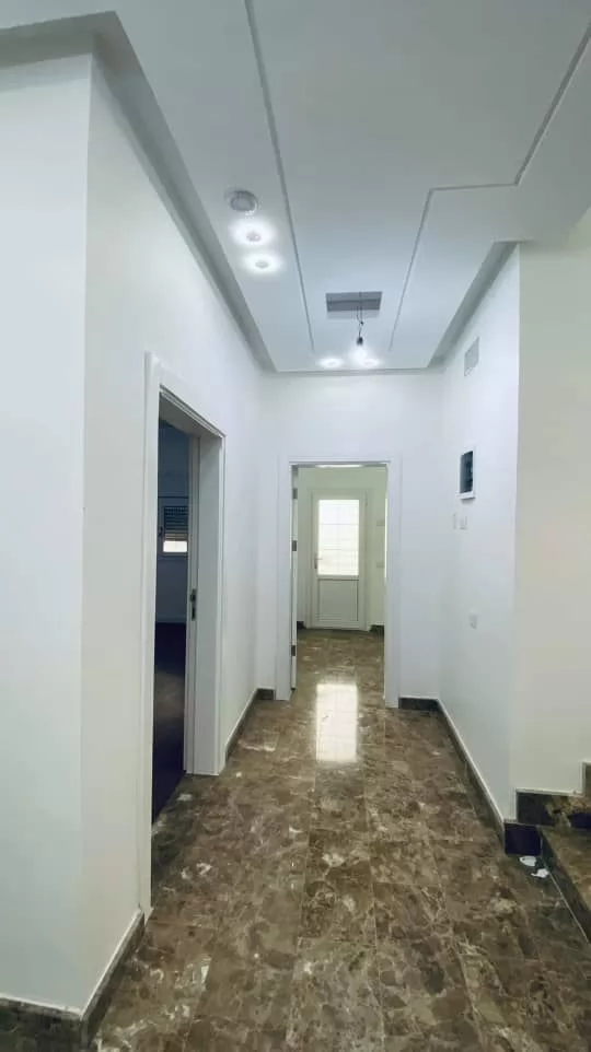 Residential Ready Property 5 Bedrooms U/F Apartment  for sale in Baghdad , Baghdad-Governorate #49817 - 1  image 