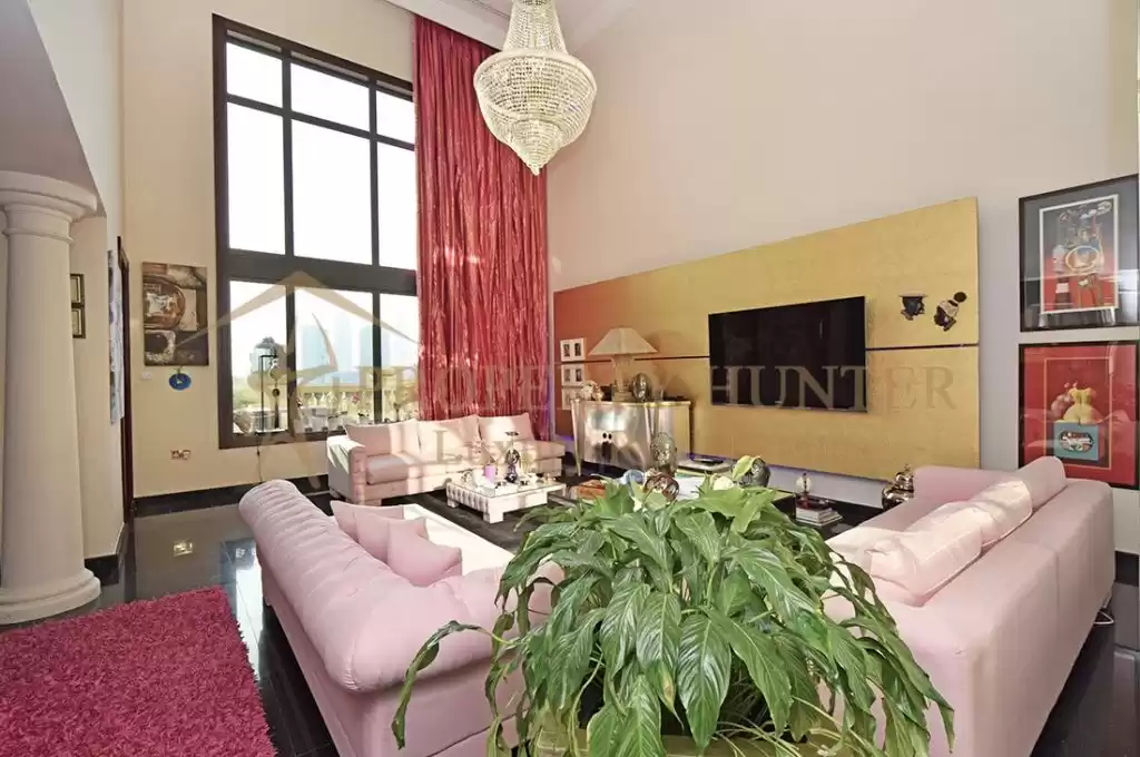 yerleşim Hazır Mülk 3+hizmetçi Yatak Odası S/F şehir evi  satılık içinde Al Sadd , Doha #49832 - 1  image 