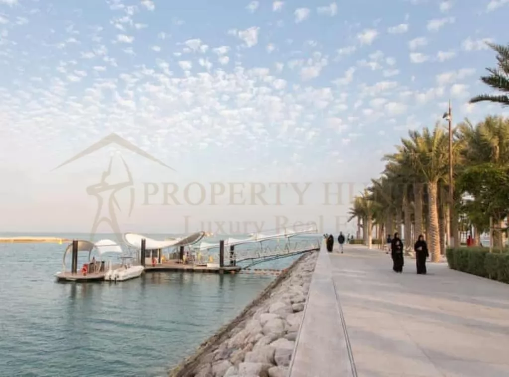 Жилой вне плана 2 спальни Ж/Ж Квартира  продается в Аль-Садд , Доха #49886 - 1  image 
