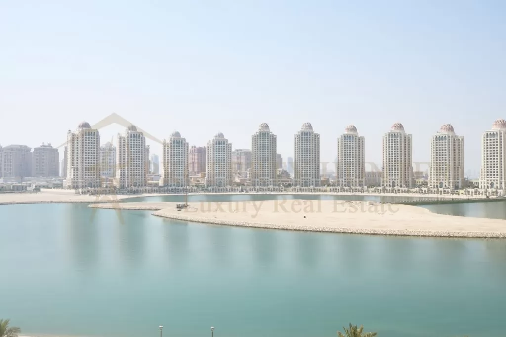 Residential Ready Property 1 Bedroom S/F Apartment  for sale in Viva-Bahriya , The-Pearl-Qatar , Doha-Qatar #49895 - 1  image 