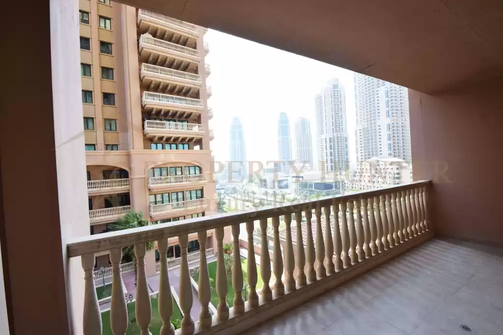 yerleşim Hazır Mülk 2 yatak odası S/F Apartman  satılık içinde Al Sadd , Doha #49922 - 1  image 