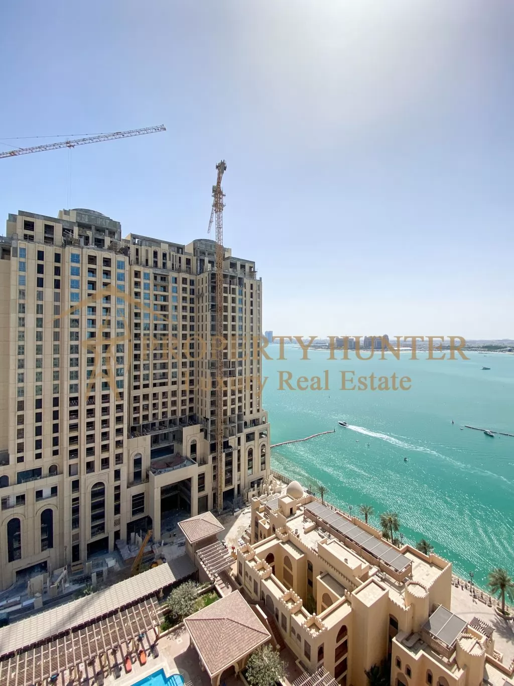 Wohn Klaar eigendom 2 Schlafzimmer S/F Wohnung  zu verkaufen in Al Sadd , Doha #49971 - 1  image 