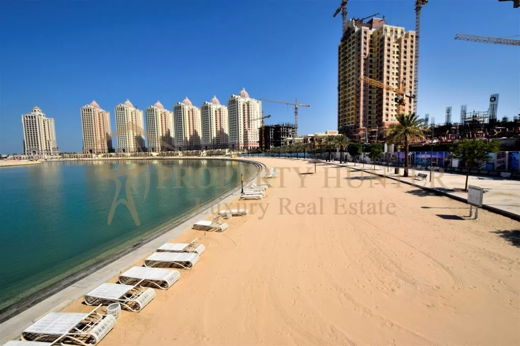 Жилой Готовая недвижимость 2 спальни С/Ж Квартира  продается в Аль-Садд , Доха #50075 - 1  image 