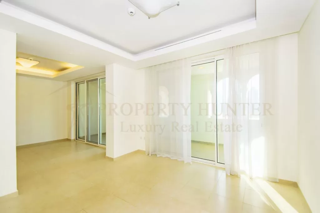 Residential Ready Property 1 Bedroom S/F Apartment  for sale in The-Pearl-Qatar , Doha-Qatar #50079 - 4  image 