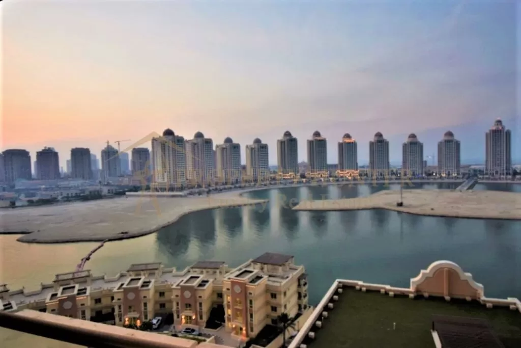 Residential Ready Property 1 Bedroom S/F Apartment  for sale in The-Pearl-Qatar , Doha-Qatar #50081 - 1  image 