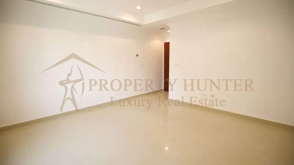 Residential Ready Property 2 Bedrooms S/F Apartment  for sale in The-Pearl-Qatar , Doha-Qatar #50084 - 10  image 