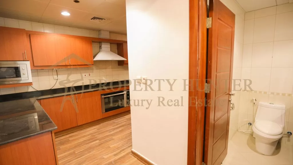 Residential Ready Property 2 Bedrooms S/F Apartment  for sale in The-Pearl-Qatar , Doha-Qatar #50084 - 6  image 