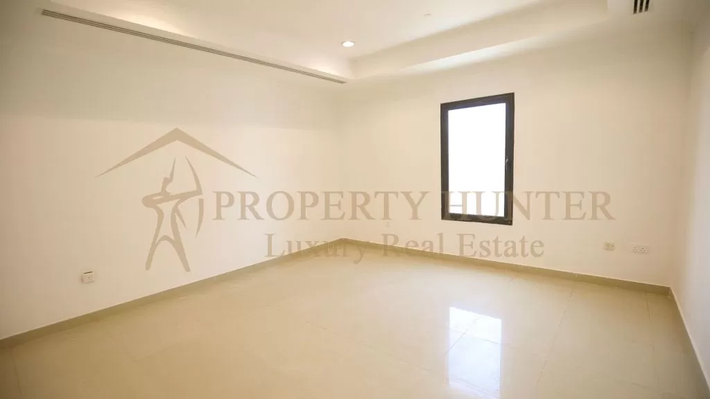 Residential Ready Property 2 Bedrooms S/F Apartment  for sale in The-Pearl-Qatar , Doha-Qatar #50084 - 9  image 