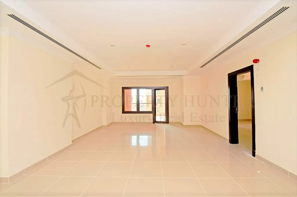 Residential Ready Property 1 Bedroom S/F Apartment  for sale in The-Pearl-Qatar , Doha-Qatar #50085 - 3  image 