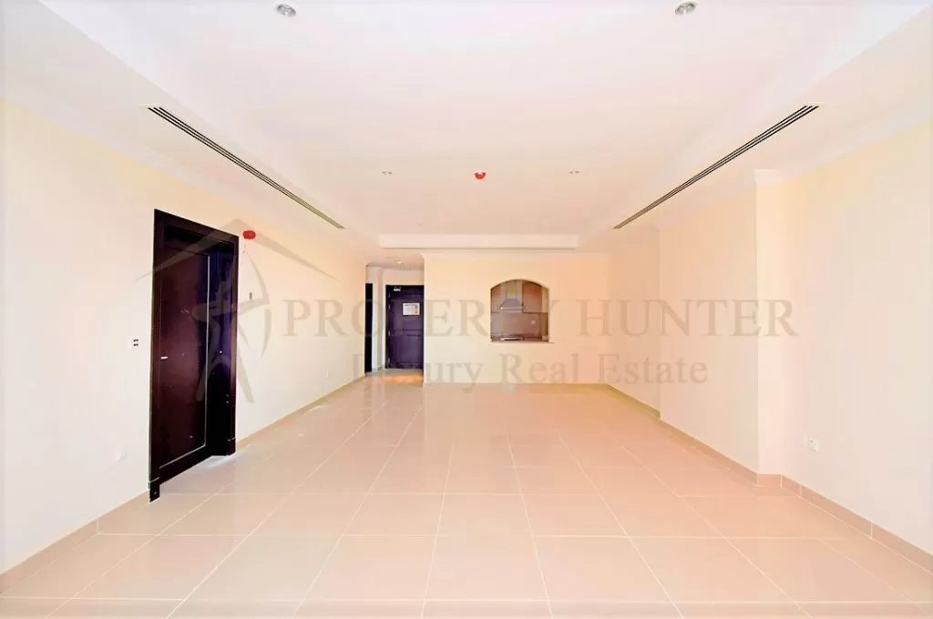 Residential Ready Property 1 Bedroom S/F Apartment  for sale in The-Pearl-Qatar , Doha-Qatar #50085 - 4  image 