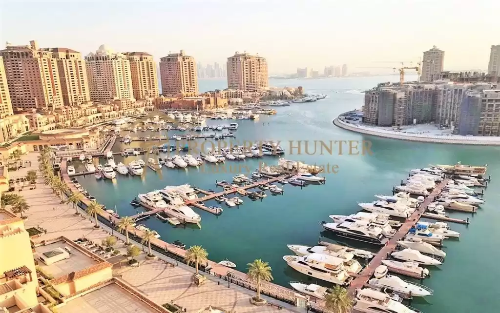 Жилой Готовая недвижимость 4+комнаты для горничных С/Ж Пентхаус  продается в Аль-Садд , Доха #50087 - 1  image 