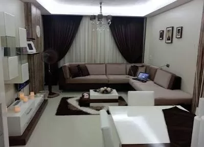 Résidentiel Propriété prête 2 chambres S / F Duplex  a louer au Al-Wajba , Al Rayyan #50204 - 1  image 