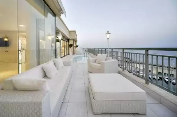 Жилой Готовая недвижимость 2+комнаты для горничных Н/Ф Пентхаус  продается в Жемчужина , Доха #50292 - 1  image 