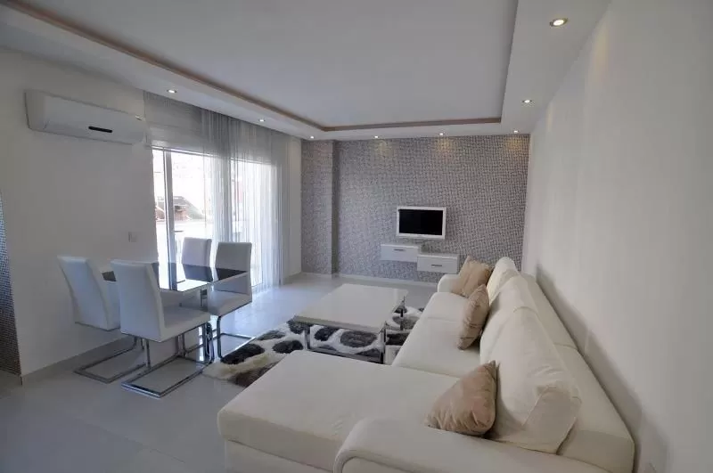 Жилой Готовая недвижимость 2 спальни С/Ж Квартира  продается в Аль Тарфа , Доха #50648 - 1  image 